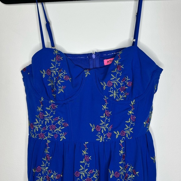 Betsey Johnson Floral Sweetheart-Bustier Tiered Midi Dress size 6 embroidered - Picture 4 of 9